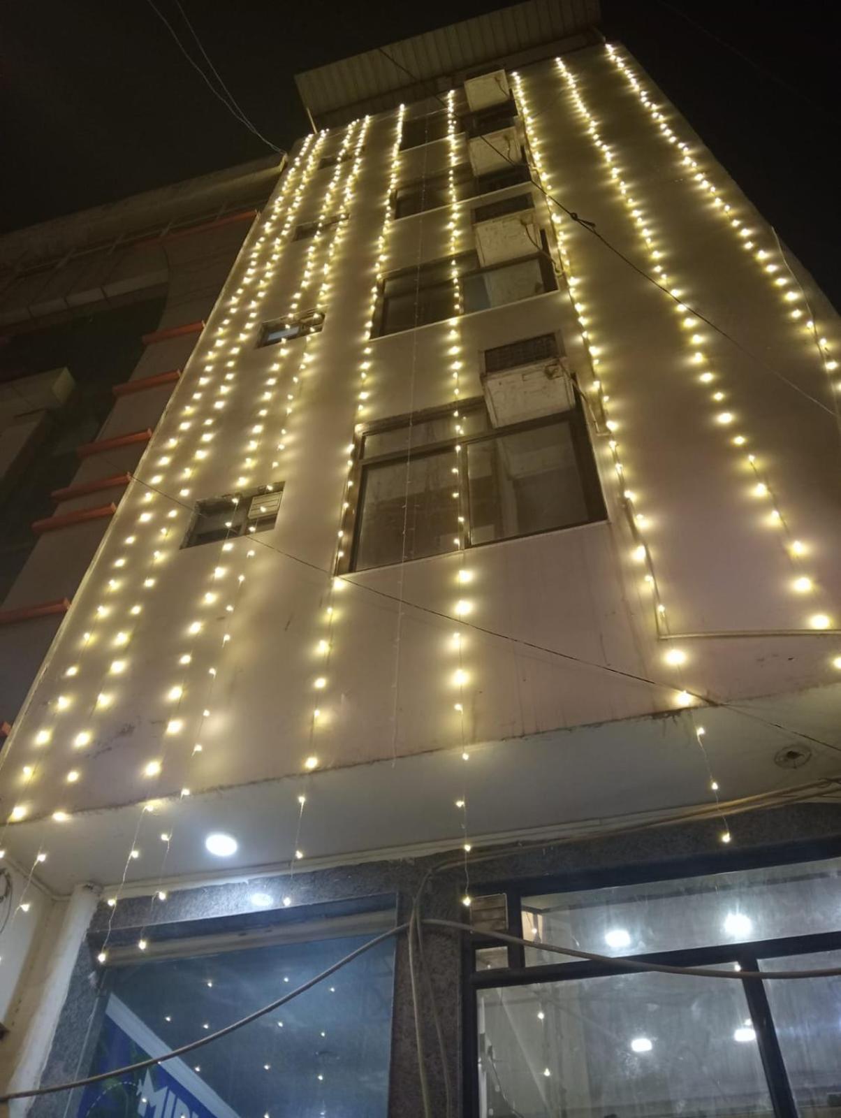 Hotel Clink New Delhi Airport Buitenkant foto